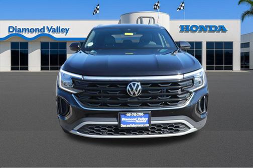 2024 Volkswagen Atlas Cross Sport 2.0T SE w/Technology 4MOTION