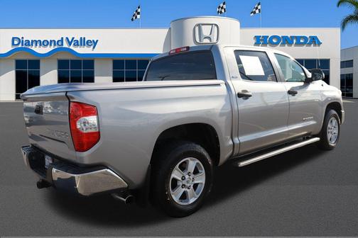 2017 Toyota Tundra SR5