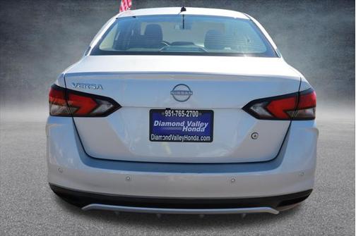 2024 Nissan Versa 1.6 S