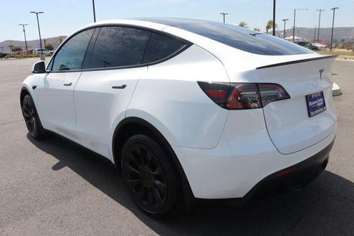 2023 Tesla Model Y Long Range Dual Motor All-Wheel Drive