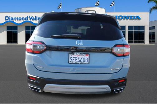 2023 Honda Pilot Touring 8-Passenger