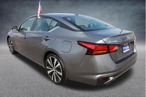 2022 Nissan Altima SR FWD