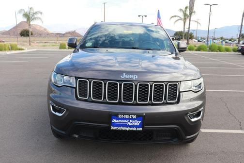 2020 Jeep Grand Cherokee Laredo