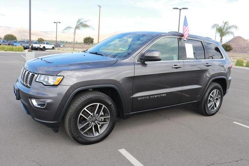 2020 Jeep Grand Cherokee Laredo