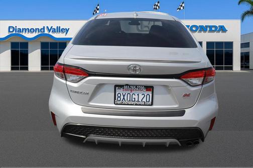 Classic Silver Metallic 2021 Toyota Corolla SE