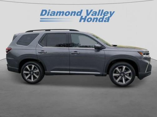 2025 Honda Pilot Touring 8-Passenger