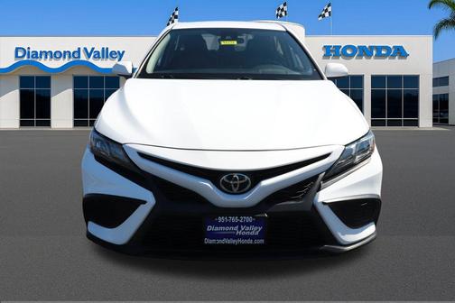 Super White 2021 Toyota Camry SE