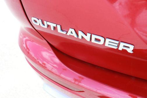 2024 Mitsubishi Outlander PHEV SE S-AWC