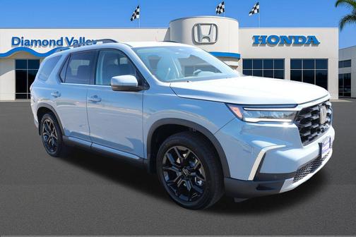 2025 Honda Pilot Touring 8-Passenger