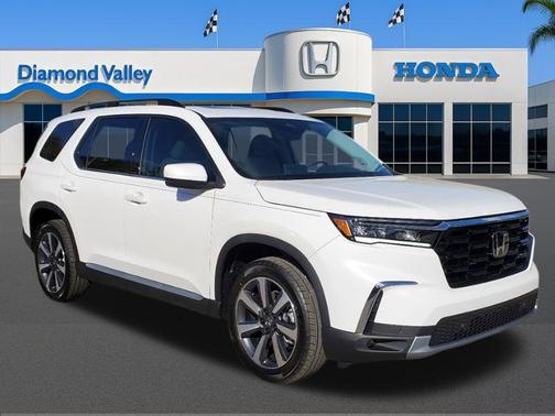 2025 Honda Pilot Touring 8-Passenger