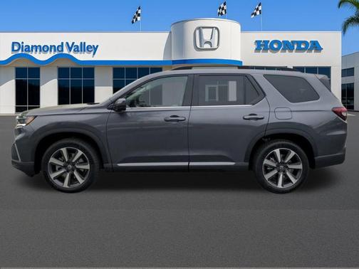 2025 Honda Pilot Touring 8-Passenger