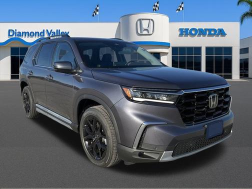 2025 Honda Pilot Touring 8-Passenger