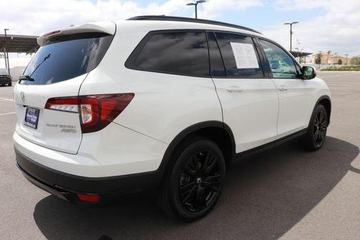2022 Honda Pilot AWD Black Edition