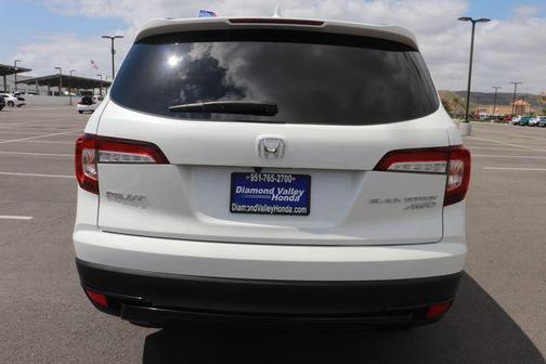 2022 Honda Pilot AWD Black Edition