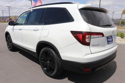 2022 Honda Pilot AWD Black Edition