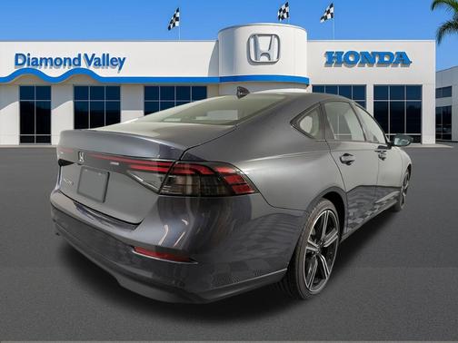 Meteorite Gray Metallic 2026 Honda Accord SE