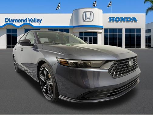 Meteorite Gray Metallic 2026 Honda Accord SE