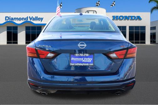 2023 Nissan Altima SR FWD