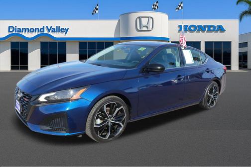 2023 Nissan Altima SR FWD