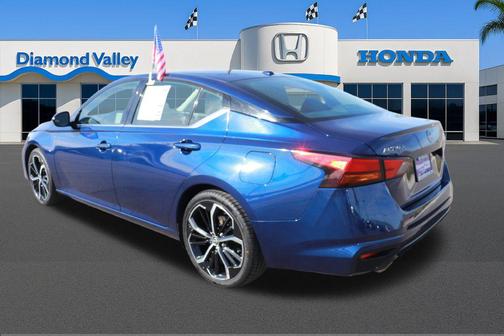 2023 Nissan Altima SR FWD