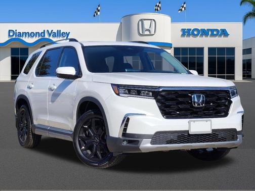 2025 Honda Pilot Touring 8-Passenger