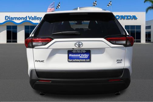 Ice 2025 Toyota RAV4 XLE