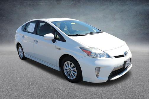 2014 Toyota Prius Plug-in Advanced