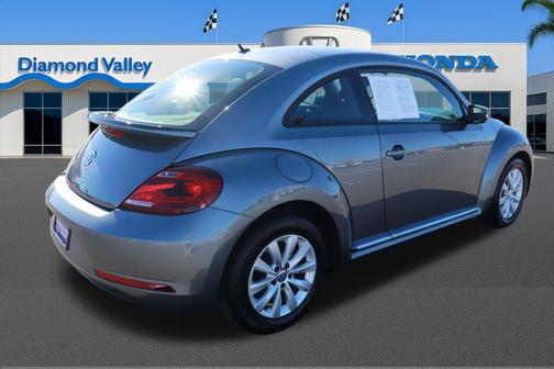 2019 Volkswagen Beetle 2.0T S