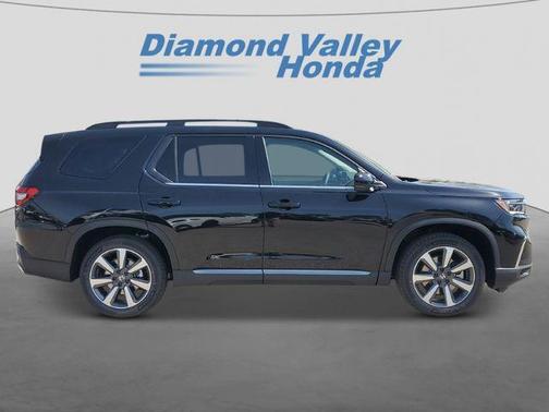 2025 Honda Pilot Touring 8-Passenger