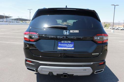 2025 Honda Pilot Touring 8-Passenger