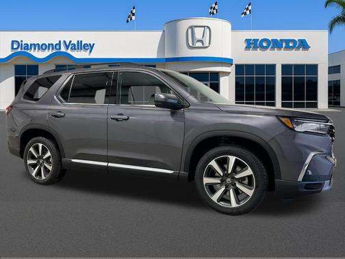 2025 Honda Pilot Touring 8-Passenger