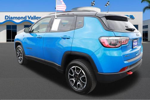Hydro Blue Pearlcoat 2025 Jeep Compass Trailhawk
