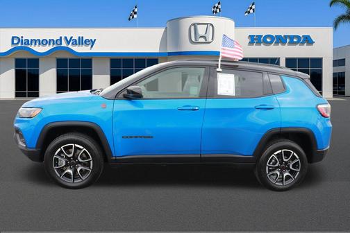 Hydro Blue Pearlcoat 2025 Jeep Compass Trailhawk