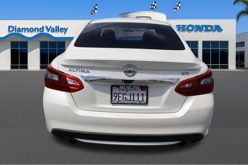 Pearl White 2017 Nissan Altima 2.5 SR