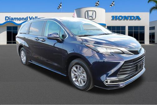 2024 Toyota Sienna XLE 7 Passenger