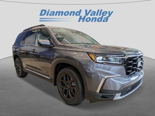 2025 Honda Pilot Touring 8-Passenger