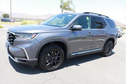 2025 Honda Pilot Touring 8-Passenger