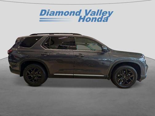 2025 Honda Pilot Touring 8-Passenger