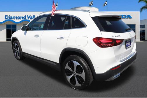 Polar White 2025 Mercedes-Benz GLA 250 4MATIC