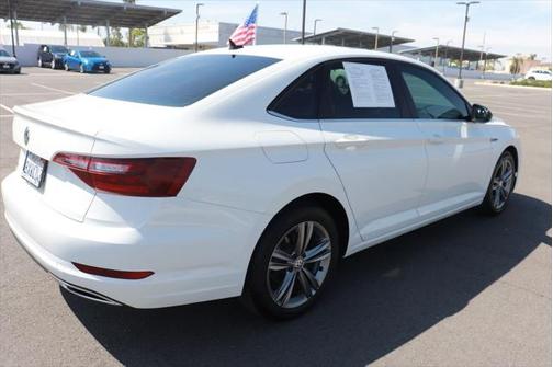 2021 Volkswagen Jetta 1.4T R-Line