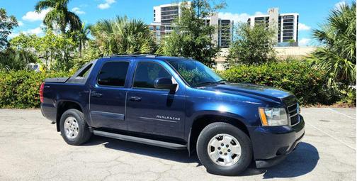 2011 Chevrolet Avalanche 1500 LS