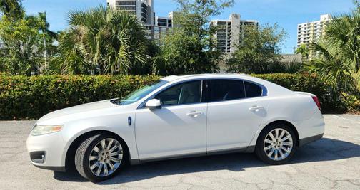 2010 Lincoln MKS Base