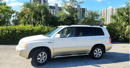 2003 Toyota Highlander Base