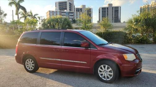 2014 Chrysler Town & Country Touring
