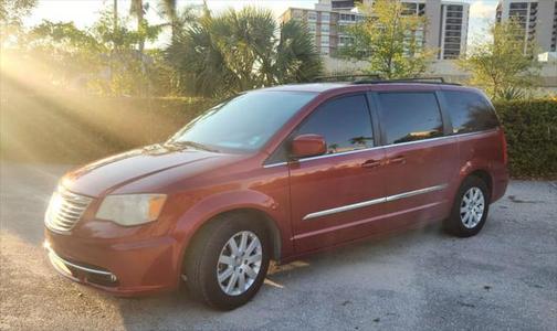 2014 Chrysler Town & Country Touring