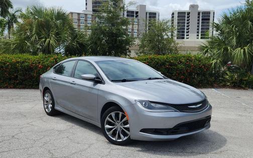 2015 Chrysler 200 S