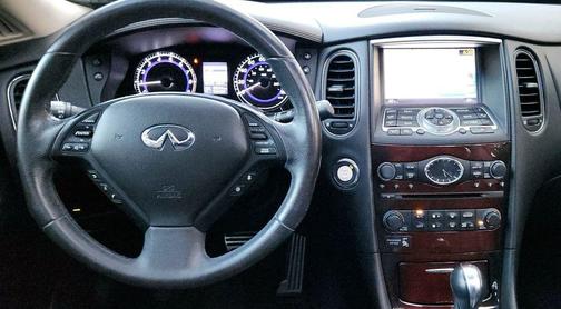 2016 INFINITI QX50 Base