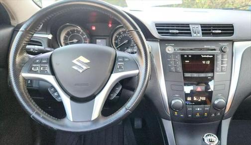 2011 Suzuki Kizashi Sport GTS