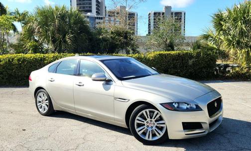 2016 Jaguar XF 35t Premium