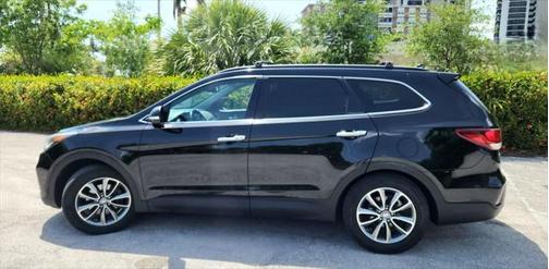 2017 Hyundai SANTA FE SE
